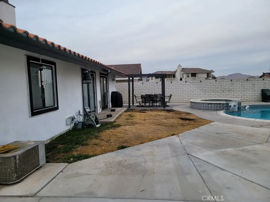 13535 Driftwood, Victorville, CA 92395 - #2