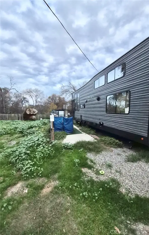 637 River Road #43, Modesto, CA 95351