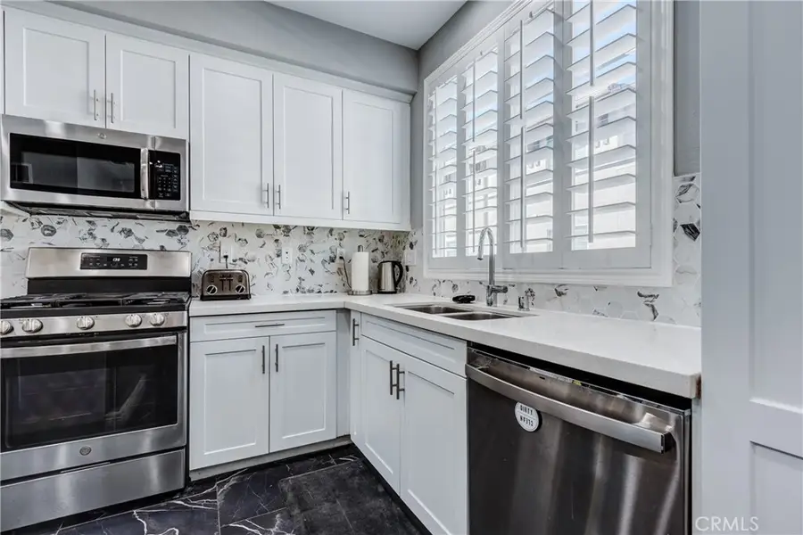 625 Savi Drive #102, Corona, CA 92878 - #3