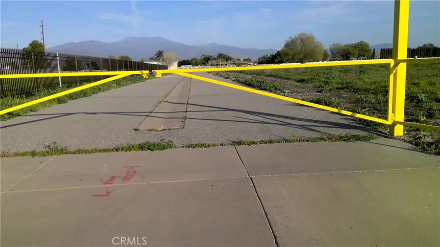 3 N Lyon Avenue, Hemet, CA 92543 - Image #2