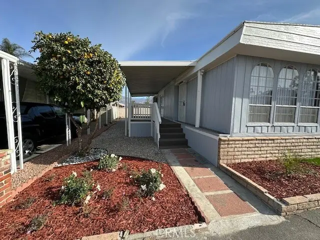 881 N. Lake Street #204, Hemet, CA 92544 - Image #2