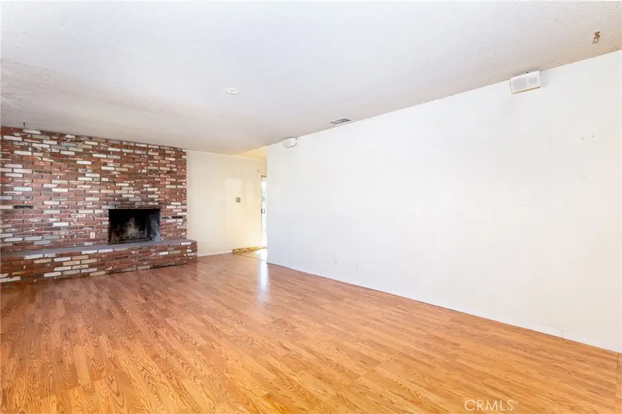 1098 Richards, Perris, CA 92571 - #2