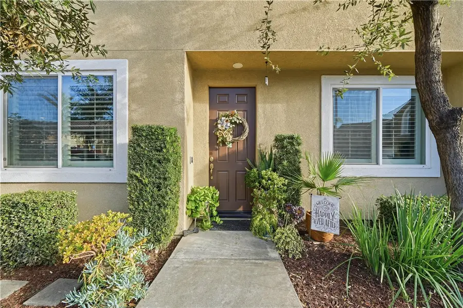 27580 Darrington Avenue #2, Murrieta, CA 92562 - #2