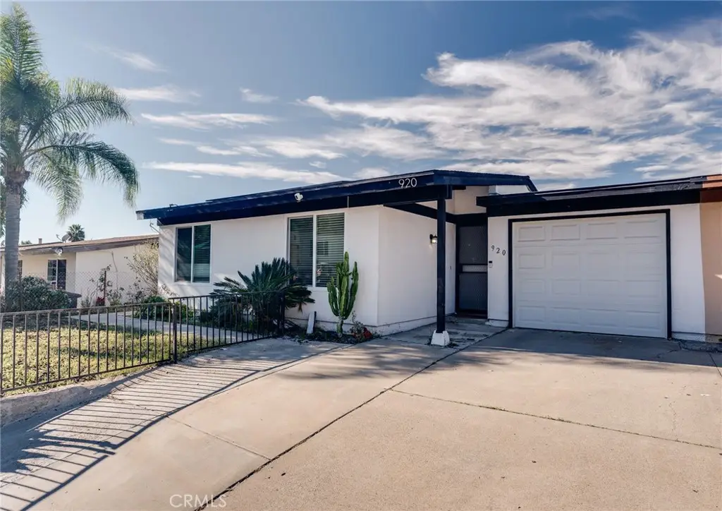 920 Raintree, Vista, CA 92084 - #1