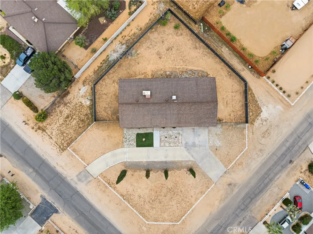 19125 Shoshonee Road, Apple Valley, CA 92307 - #1