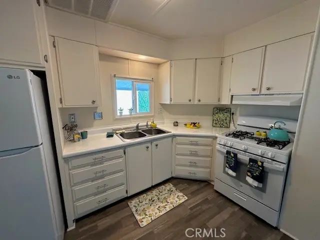 880 N Lake Street #53, Hemet, CA 92544 - #2