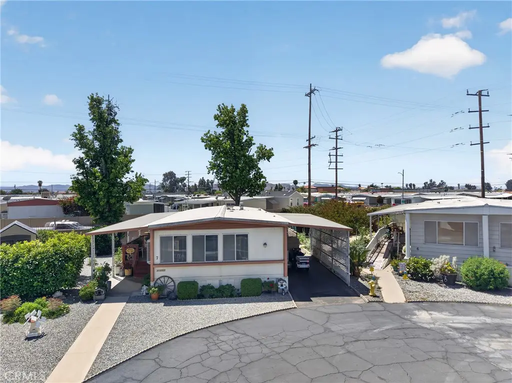 332 N Lyon #7, Hemet, CA 92543 - #1