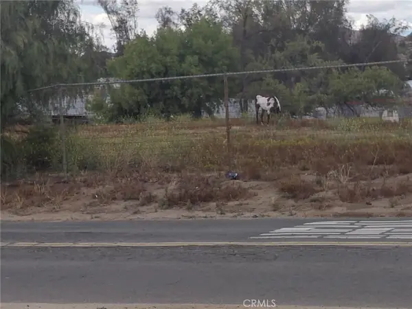 5 Holland Rd, Menifee, CA 92584