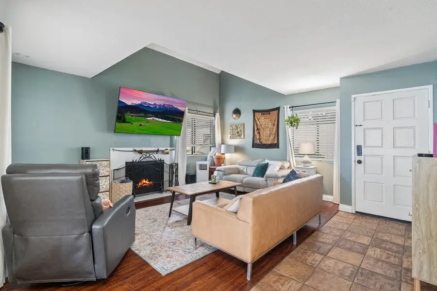 379 N Melrose #E, Vista, CA 92083 - #3