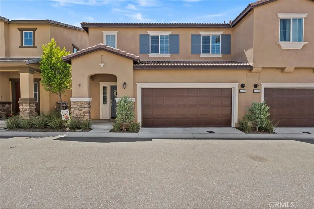 24282 Hazelnut Ave, Murrieta, CA 92562 - #1