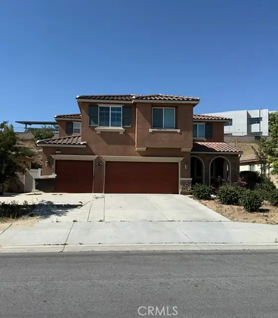 880 Genaro, Perris, CA 92571
