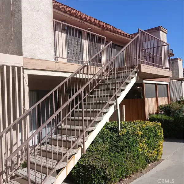 2439 West Acacia Avenue, Hemet, CA 92545