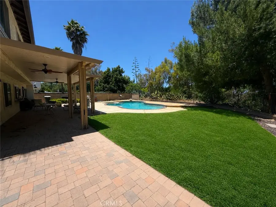 30096 Via Velez, Temecula, CA 92592 - #2