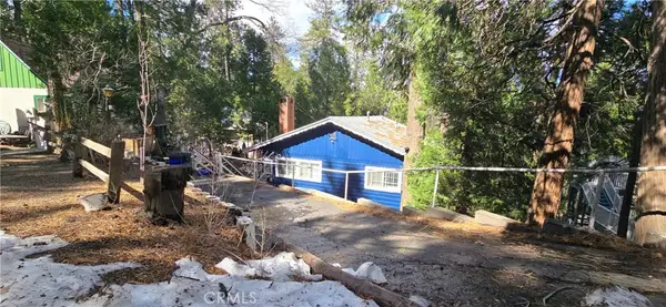 24032 Alpine Drive, Crestline, CA 92325