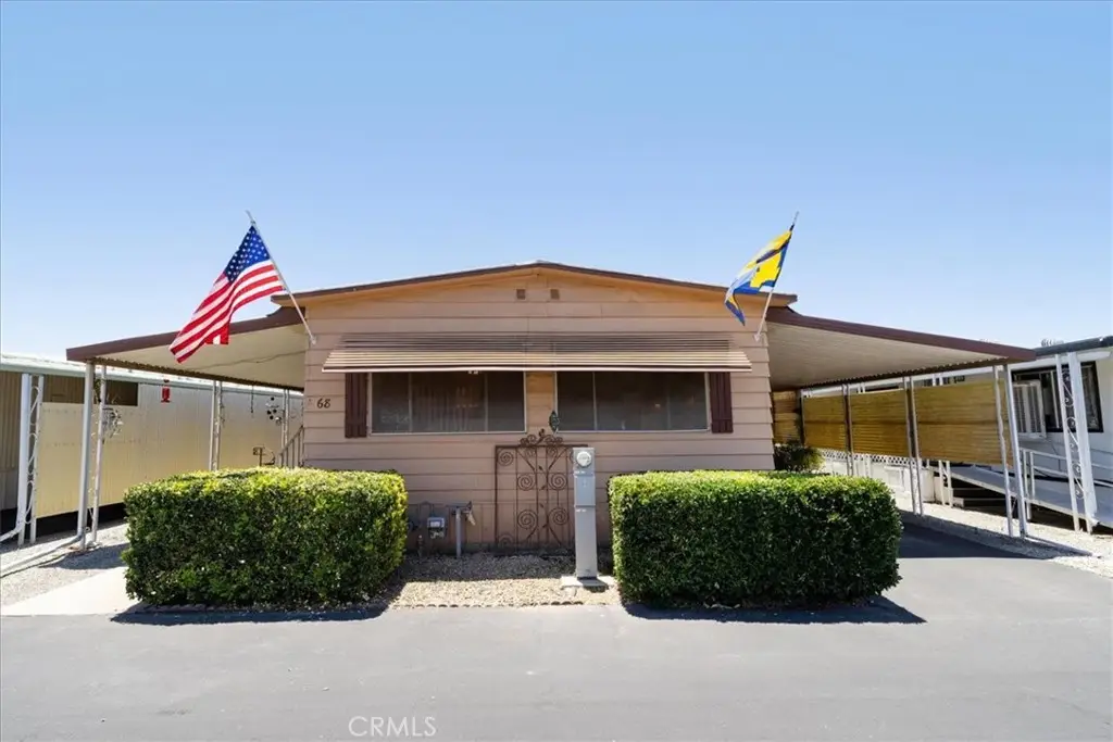 725 W Thornton #68, Hemet, CA 92543 - #1