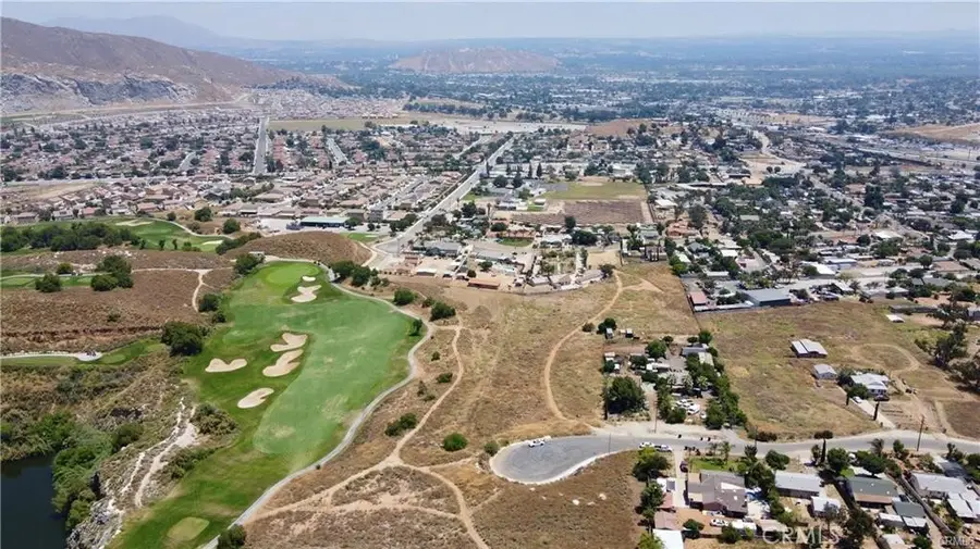 3450 Scenic Drive, Riverside, CA 92509 - #2