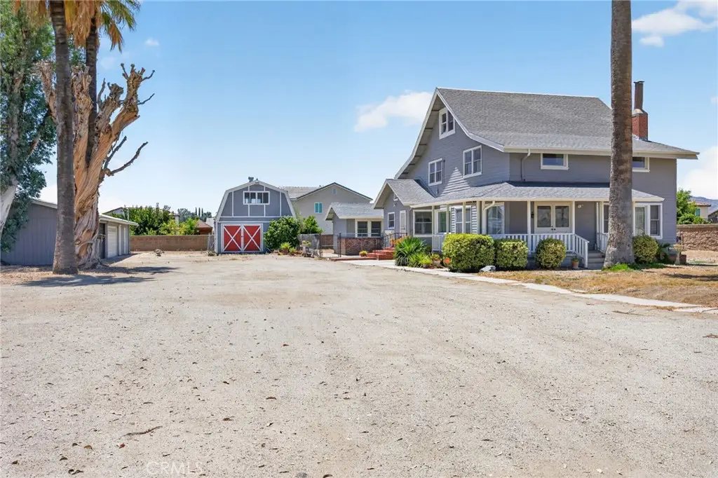 1424 De Anza, San Jacinto, CA 92582 - #1