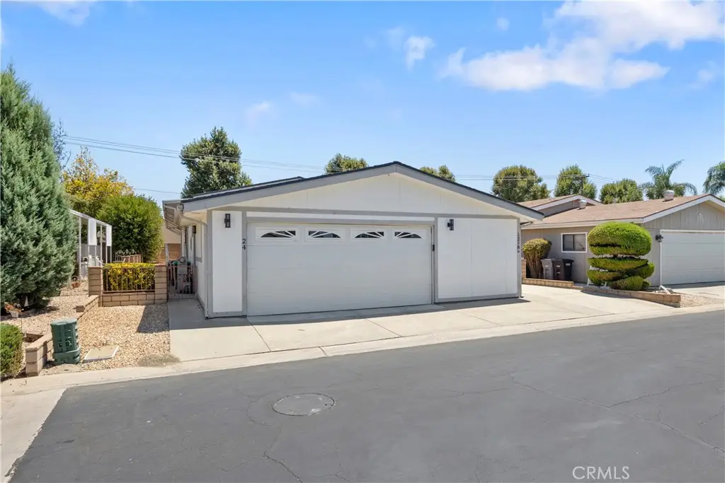 1298 Bishop, Hemet, CA 92545 - #1