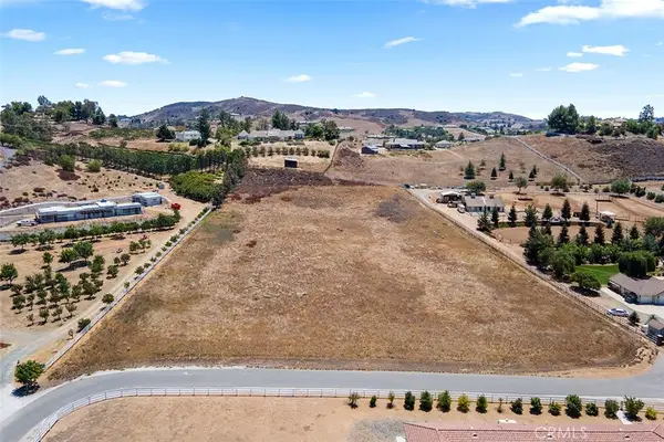 19680 Avenida De Felicidad, Murrieta, CA 92562