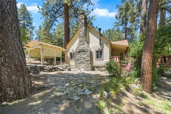 1501 Oriole Road, Wrightwood, CA 92397