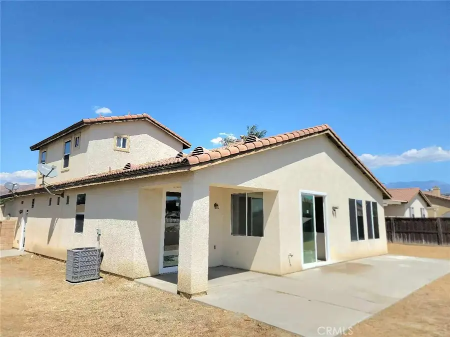 2351 E Devonshire Avenue, Hemet, CA 92544 - Image #3
