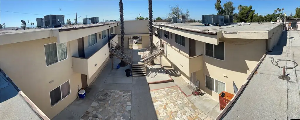 242 W Jackson Street, Rialto, CA 92376 - #1