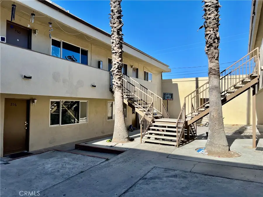242 W Jackson Street, Rialto, CA 92376 - #2
