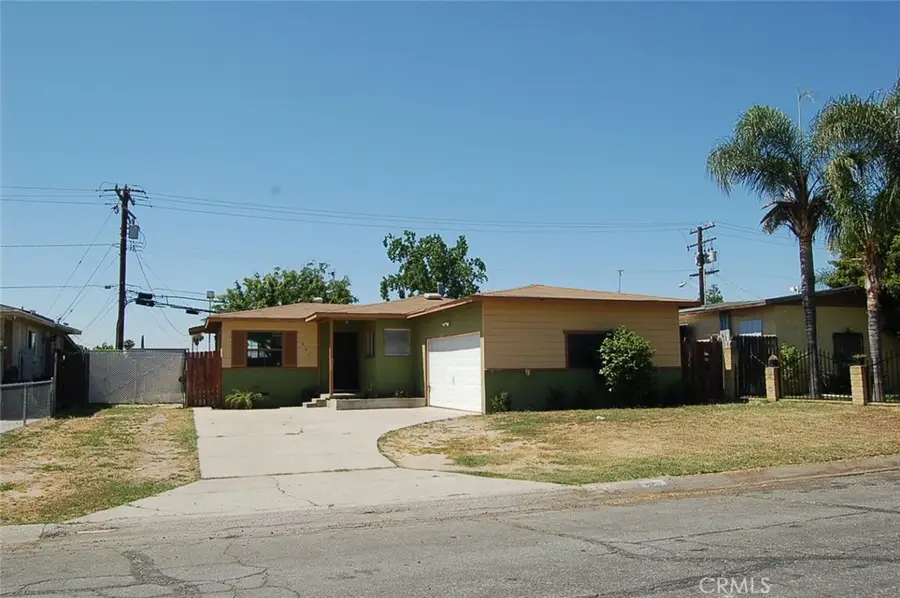 251 E Ramona Drive, Rialto, CA 92376 - #2