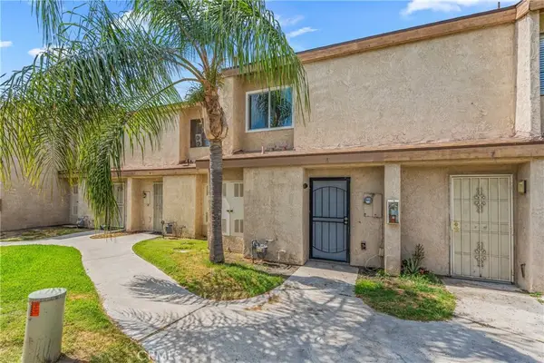 936 Fairway #8, Colton, CA 92324