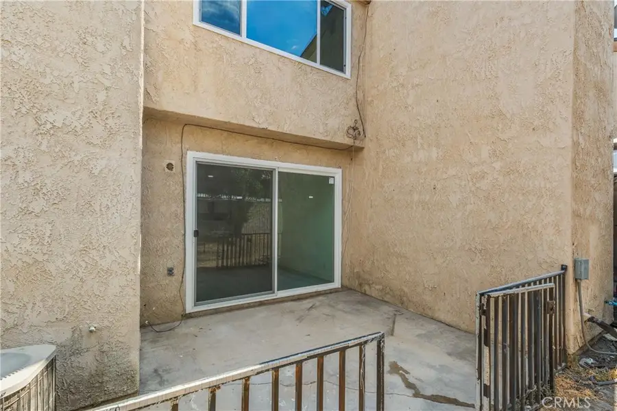 936 Fairway #8, Colton, CA 92324 - Image #3