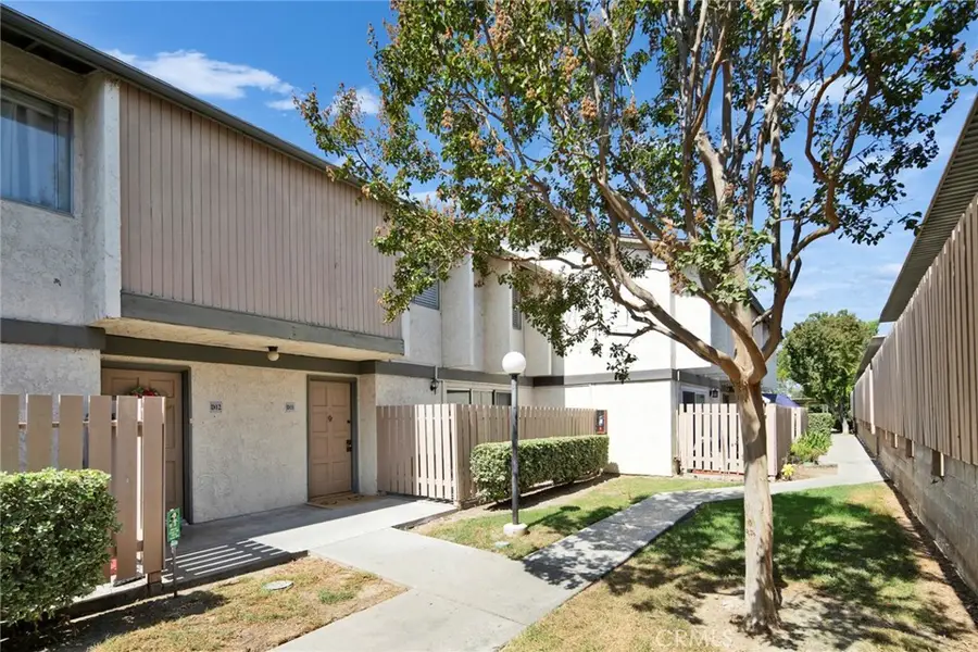 2300 S Hacienda Blvd #D11, Hacienda Heights, CA 91745 - Image #2