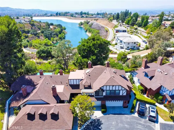 950 S Rim Crest Drive, Anaheim Hills, CA 92807