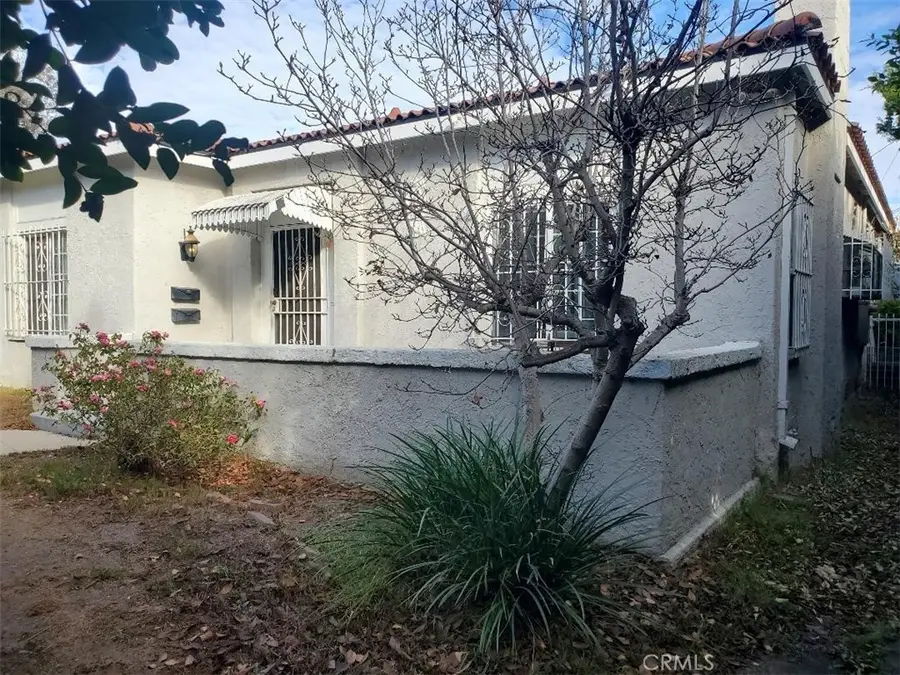 250 N Ridgewood Place N, Los Angeles, CA 90004 - Image #2