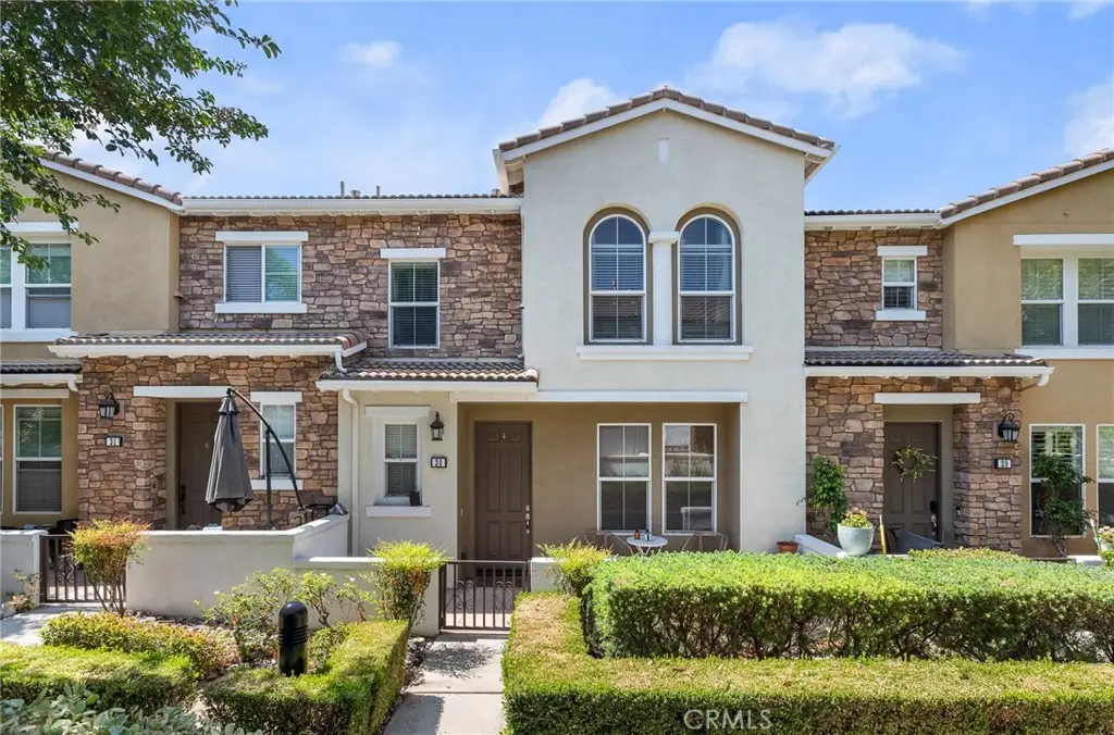 15723 Parkhouse #30, Fontana, CA 92336 - Image #1