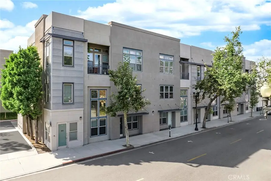 210 N Spurgeon Street, Santa Ana, CA 92701 - #2