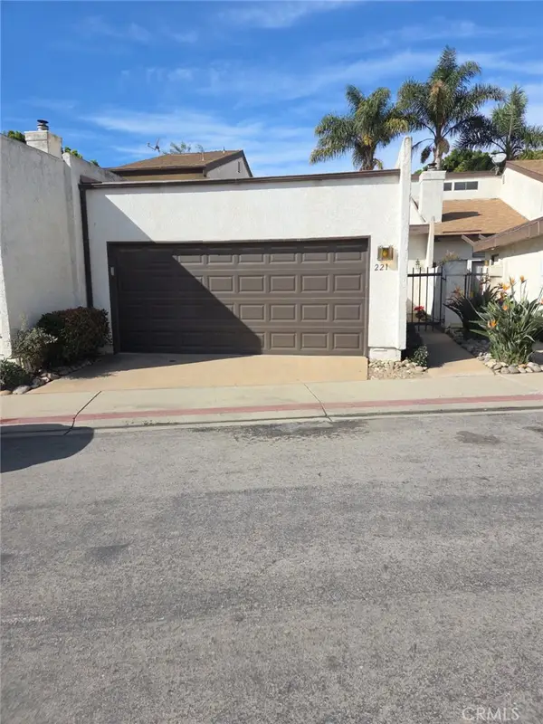 221 Marquis Place, Santa Maria, CA 93454