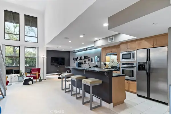 522 S Brea, Brea, CA 92821