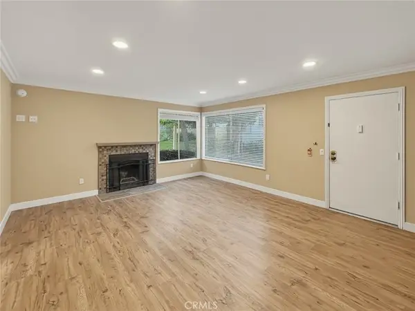 18408 Hatteras #19, Tarzana, CA 91356