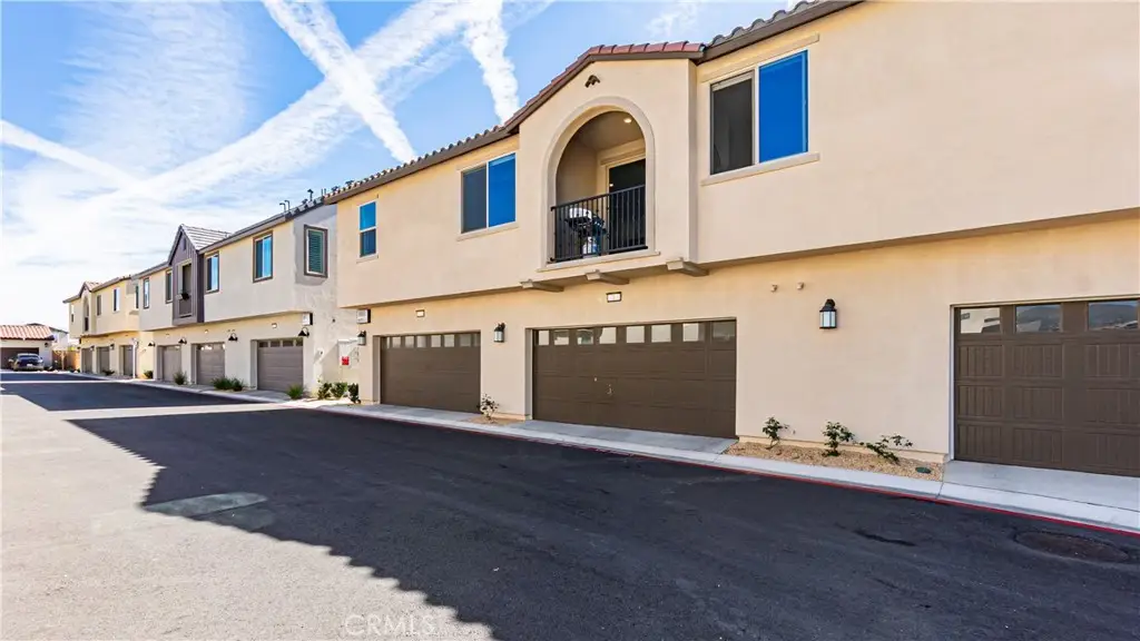 16651 Snowdrop #1, Fontana, CA 92336 - #1