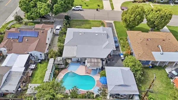 138 S Fernwood, West Covina, CA 91791