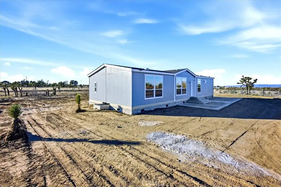 12076 Lager Road, Phelan, CA 92371 - #2