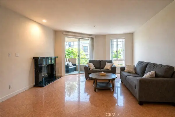 333 Westminster Avenue #304, Los Angeles, CA 90020