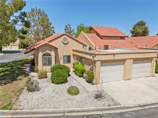 19022 Cedar, Apple Valley, CA 92308