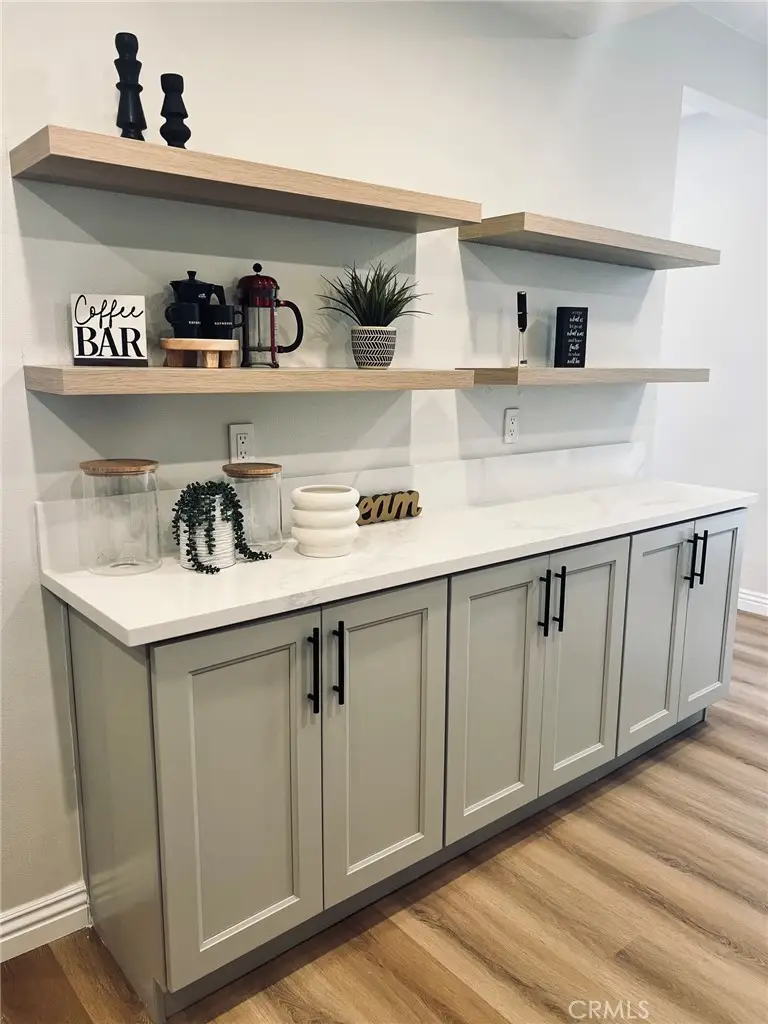 15150 Dickens Ave #203, Sherman Oaks, CA 91403 - #2