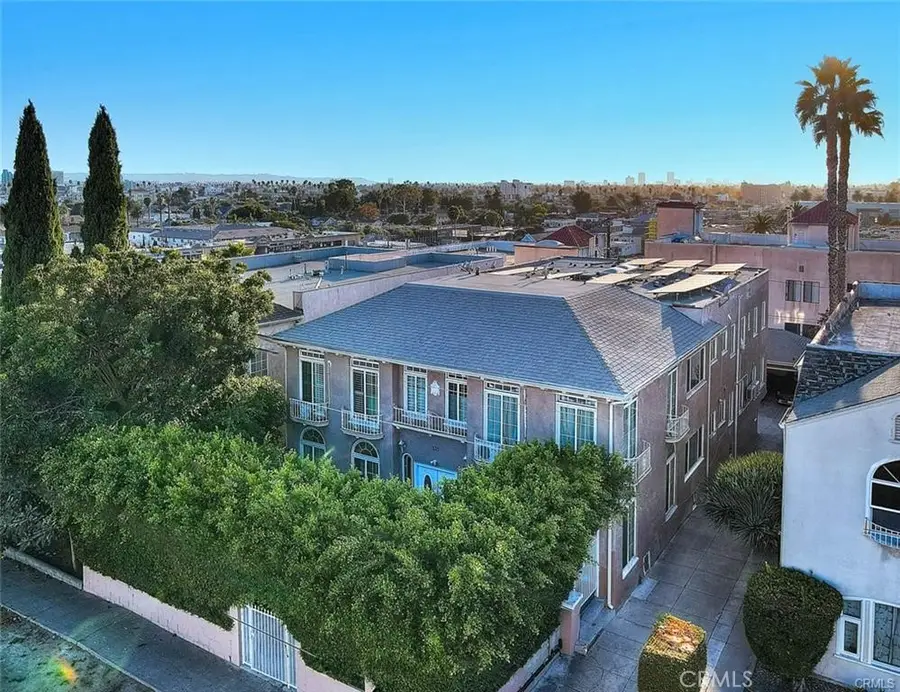 335 N Mariposa Avenue, Los Angeles, CA 90004 - #2