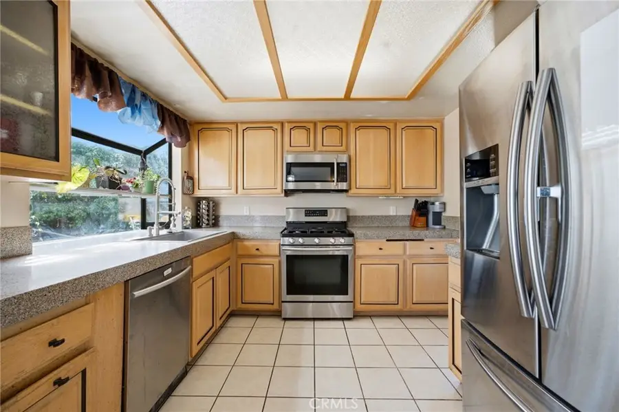 9545 Hamilton St, Rancho Cucamonga, CA 91701 - #3