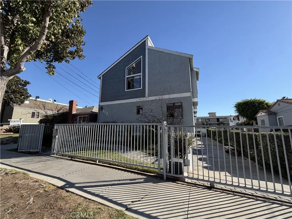 312 E Plymouth Street #4, Inglewood, CA 90302 - #1