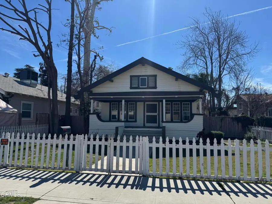 2121 Park Way, Bakersfield, CA 93304 - #2