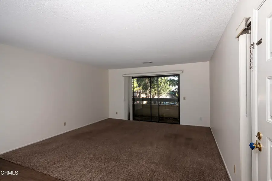 307 Oakwood Street, San Buenaventura Ventura, CA 93001 - Image #3