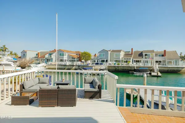 2145 Kingsbridge Way, Oxnard, CA 93035